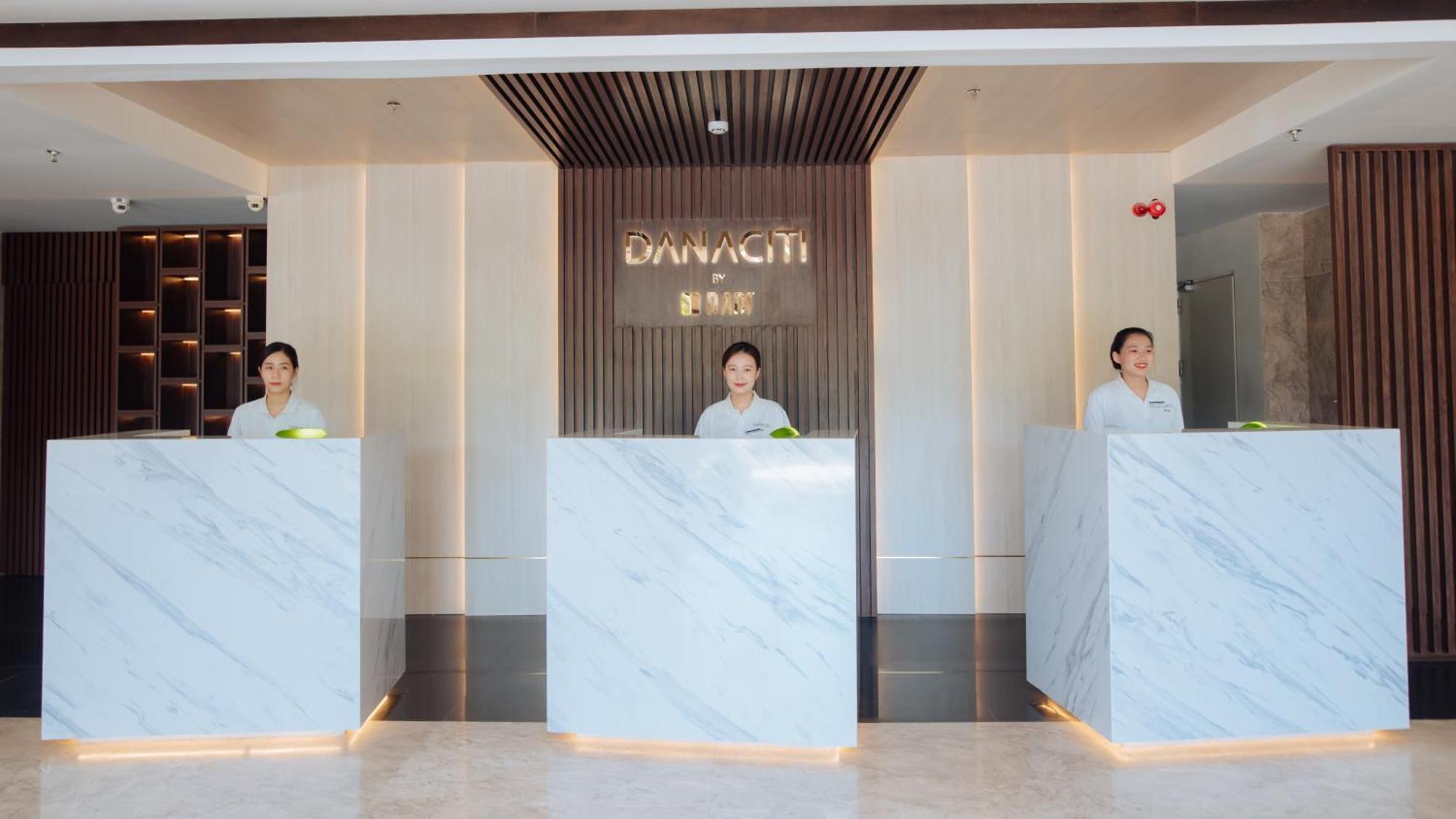 Danaciti Hotel Da Nang Exteriör bild